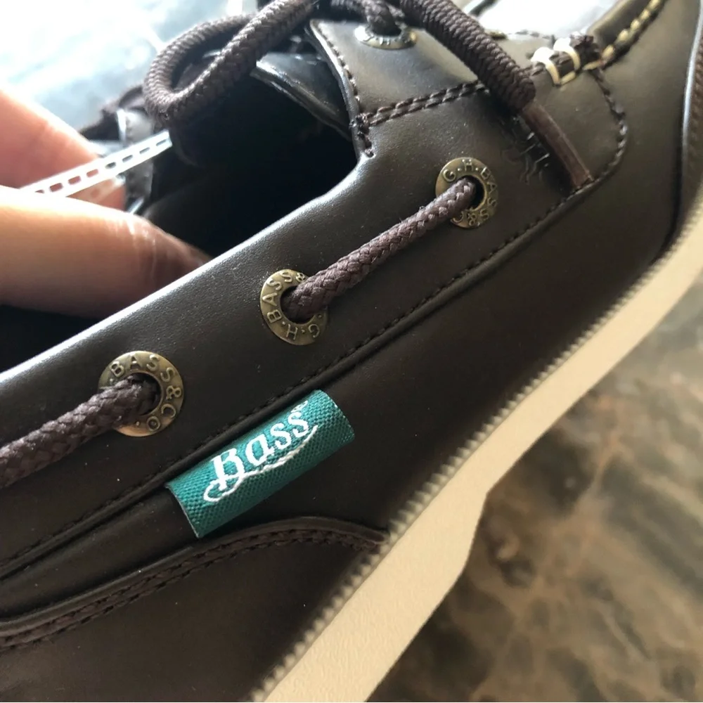 Bass Boys size 2 shoes NWOT